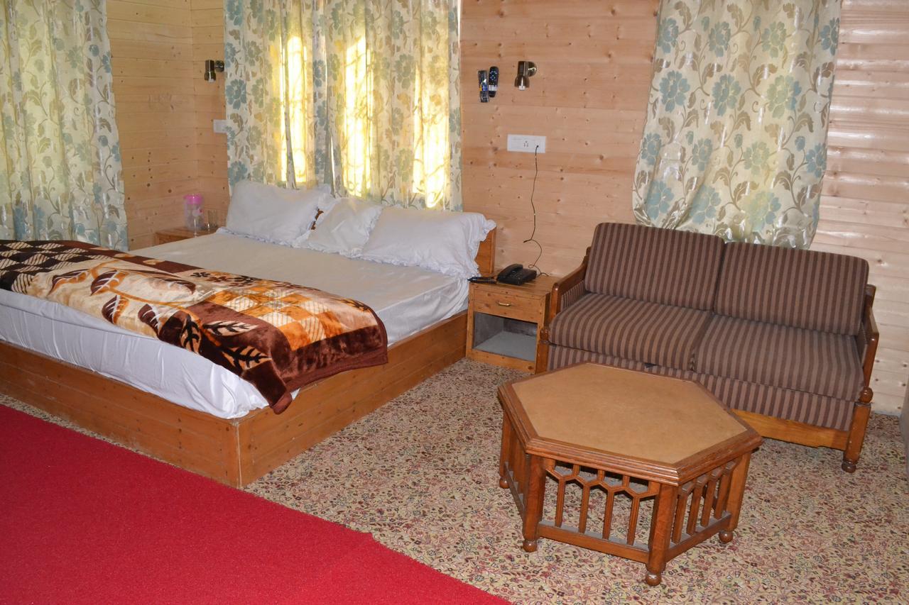 Hotel Grg Residency Srīnagar Buitenkant foto