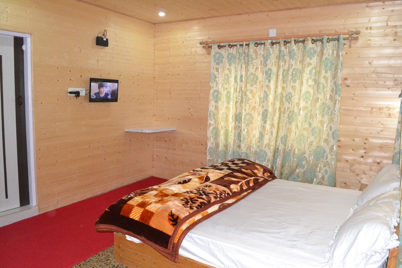 Hotel Grg Residency Srīnagar Buitenkant foto